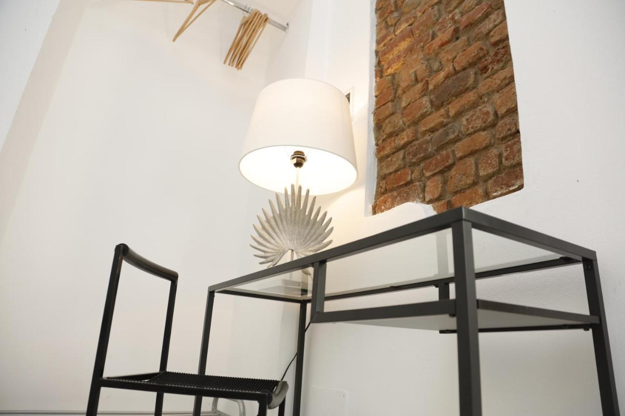 Dhomes - Apartments And Rooms ميلان المظهر الخارجي الصورة